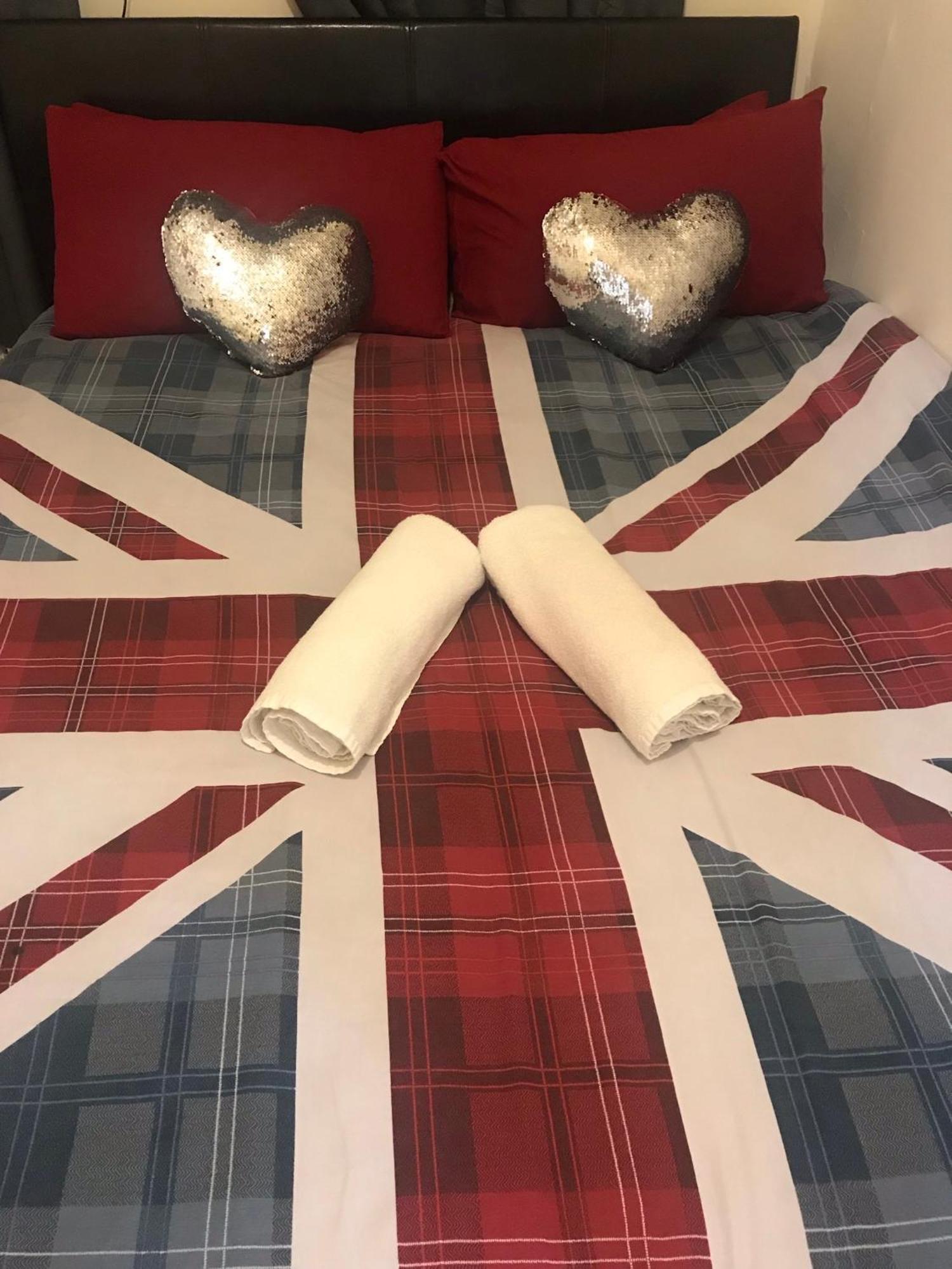Brenda's Apart -elephant & Castle London